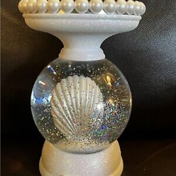 NWT 🧜🏻‍♀️Mermaid light-up Water Globe 3 wick candle holder - Picture 6 of 7